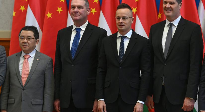 Különutas stratégiával megy neki Magyarország a kihívásnak, amit kínai járműipar európai nyomulása jelent