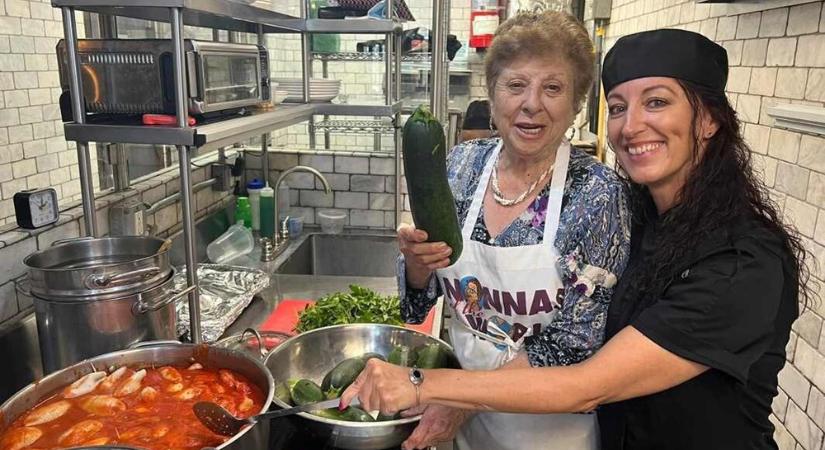 Egy étterem, ahol a világ minden tájáról érkező nagymamák főznek