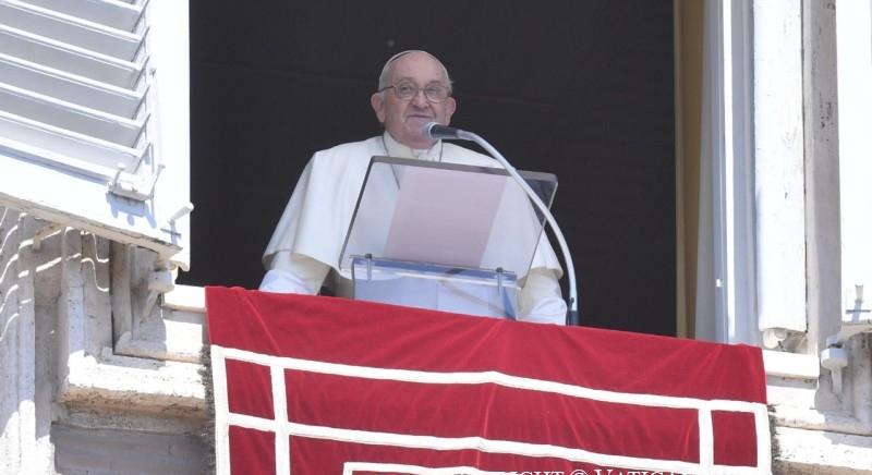 Az erőszakhullám leállítását sürgette Ferenc pápa