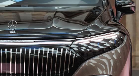 Mint egy falat kenyér: 1000 lóerős új villany SUV a Mercedes-AMG-től