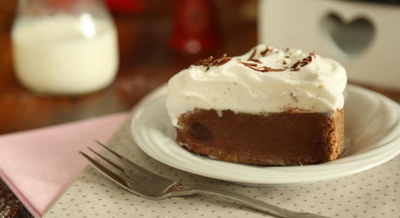 Sütés nélkül megússzuk: ez a legegyszerűbb csokitorta recept