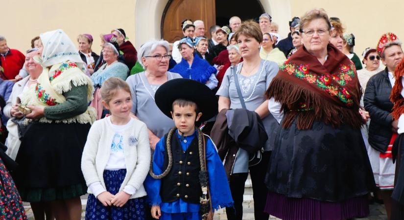 Fesztivált tartottak a népviselet napja alkalmából Zalaváron - fotógaléria