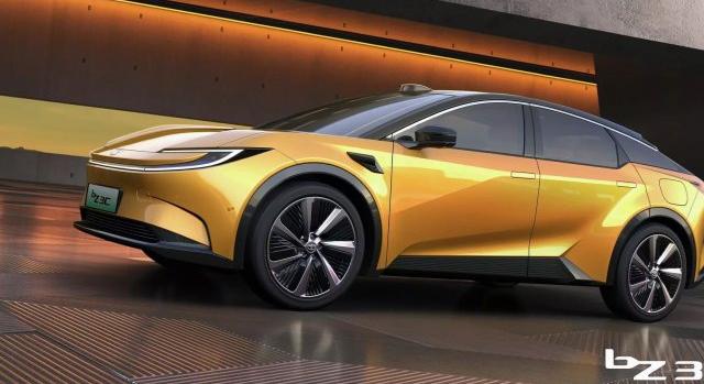 Máris itt vannak a Toyota következő elektromos modelljei