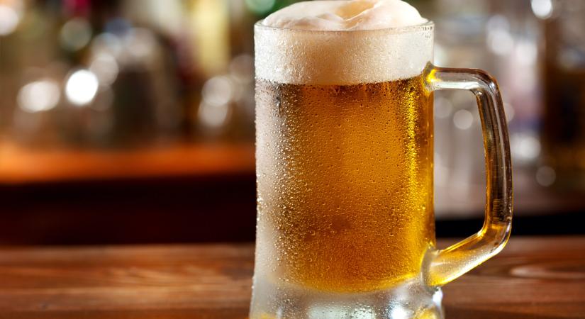 Alkoholmentes sör a gyerekeknek? A híres színésznő szerint belefér