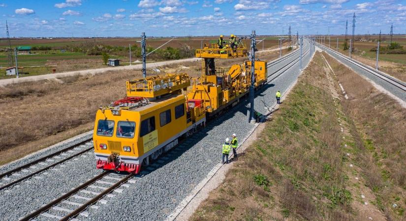 Új mérföldkő: év végéig elkészül az Újvidék–Szabadka vasútvonal