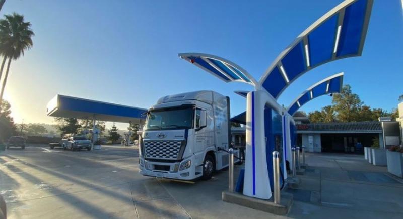 Megnyílt a világ első, nehéz tehergépjárműveknek szánt hidrogén töltőállomása