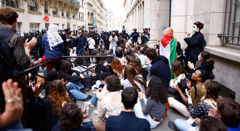 A párizsi rendőrség eltávolította a gázai helyzet ellen tüntetőket a Sorbonne-ról