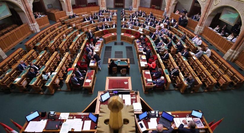 Megkezdődik a gyermekvédelmi törvény szigorításának a parlamenti vitája