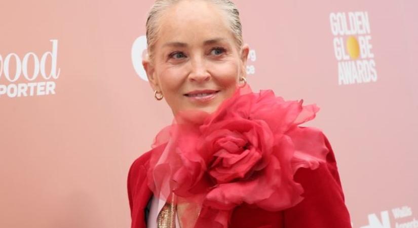Sharon Stone dögösebb, mint valaha: mindenkit megbabonázott a vörös szőnyegen
