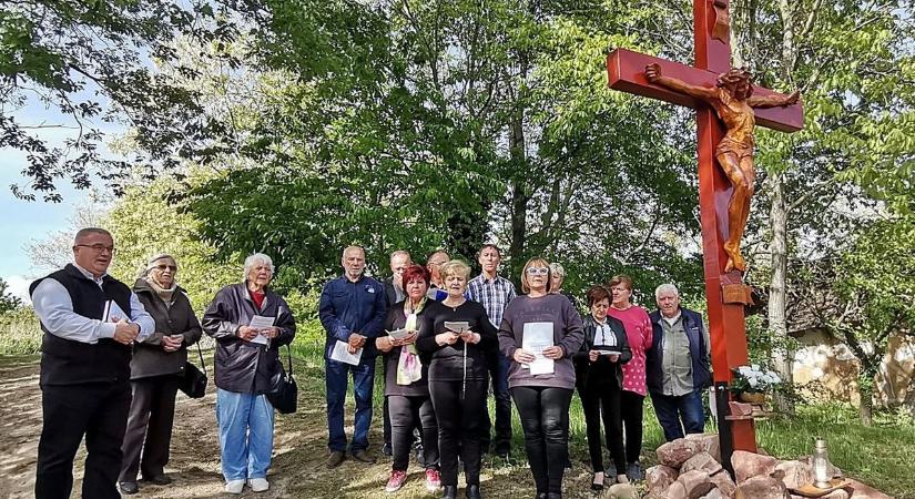 Imádság a szőlőhegyi keresztnél, Letenyén