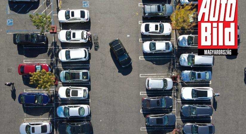 Így kell közlekedni a parkolókban: egyáltalán nem az érvényes, mint a közutakon