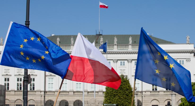 Lengyel miniszter: Varsó európai megoldást szeretne az ukrán hadköteles menekültek problémájára