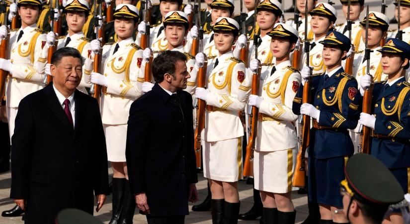 Macron a kínai elnökön keresztül kerülné el a világháborút
