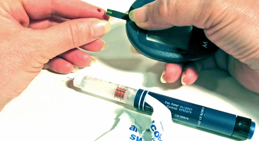 Vége a kifogásoknak: ingyenes vércukorszint mérés és vérnyomás-ellenőrzés a Fény Utcai Piacon