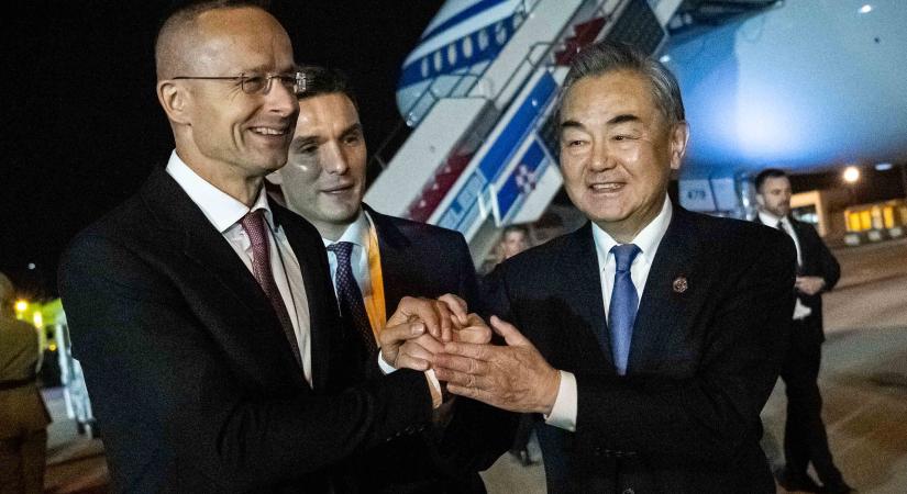 Szijjártó Péter: A történelmi eredményeket hozott a magyar-kínai csúcstalálkozó