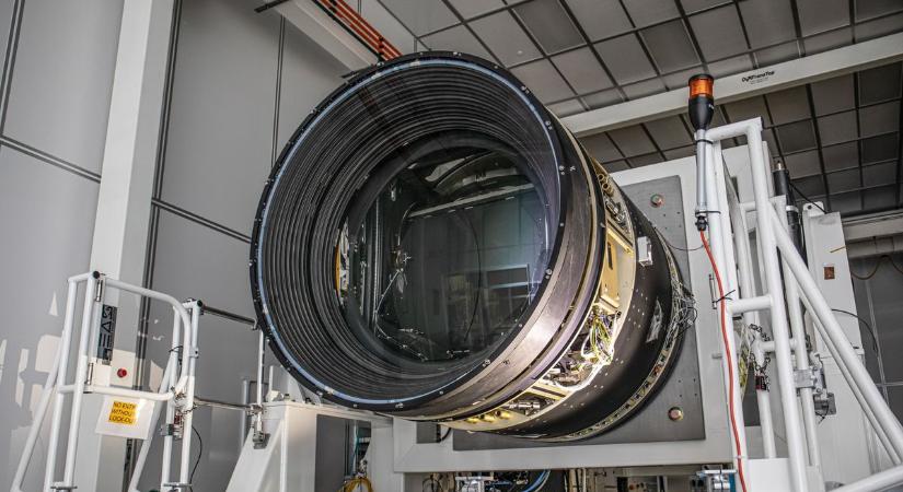 A világ legnagyobb digitális fényképezőgépe készen áll a sötét univerzum vizsgálatára