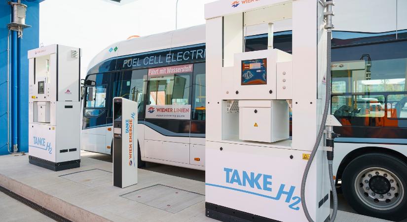 Négy hidrogén- és 11 elektromos hajtású autóbuszra érkezett pályázat a HUMDA-hoz