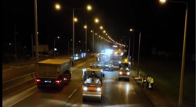 Látványos videón az M3-as autópálya éjszakai felújítási munkálatai