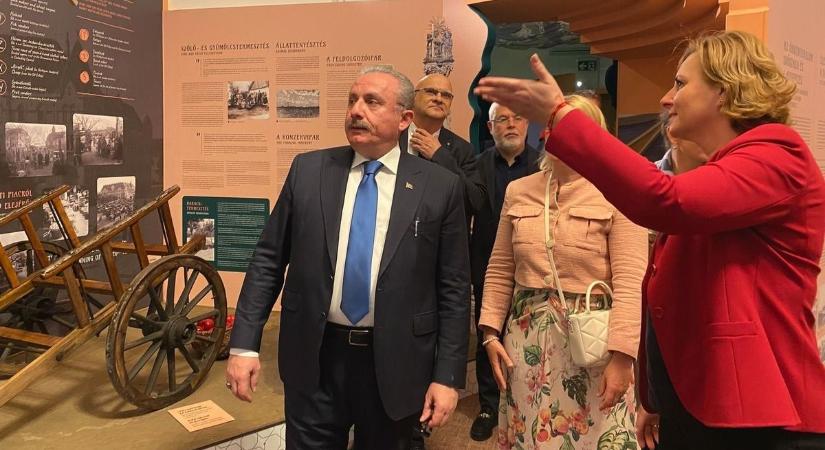 Török delegáció látogatott Kecskemétre – galériával