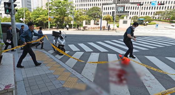 Egy youtuber élő adásban késelte halálra riválisát Dél-Koreában