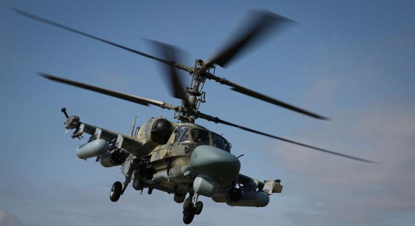 Pusztító csapást mér az ukrán állásokra az orosz helikopter  videó