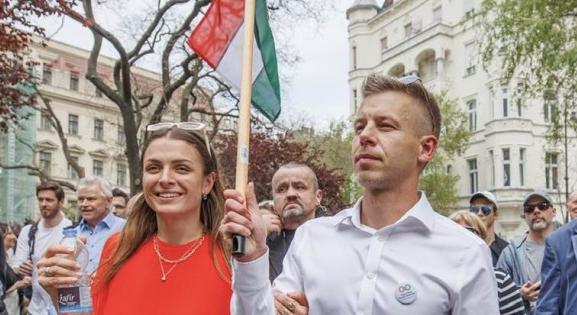 Magyar Péter összefüggésbe hozta Hitler és Orbán Viktor propagandaminiszterét
