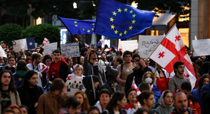 Magyarország elgáncsolta a közös uniós nyilatkozatot a grúziai „külföldi ügynöktörvényről”