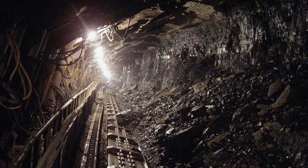 Lengyelországban a bányában történt baleset után négy bányászt keresnek