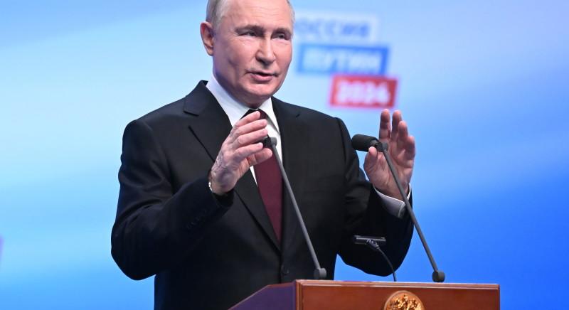 A Pekingbe készülő Putyin nyitott a kínai béketervre
