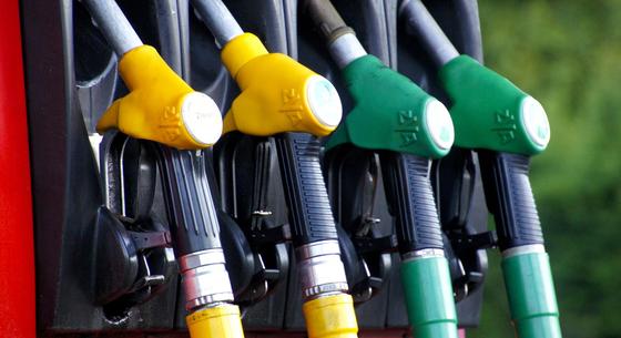 Péntektől 600 forinthoz közeli árak lehetnek a benzinkutakon