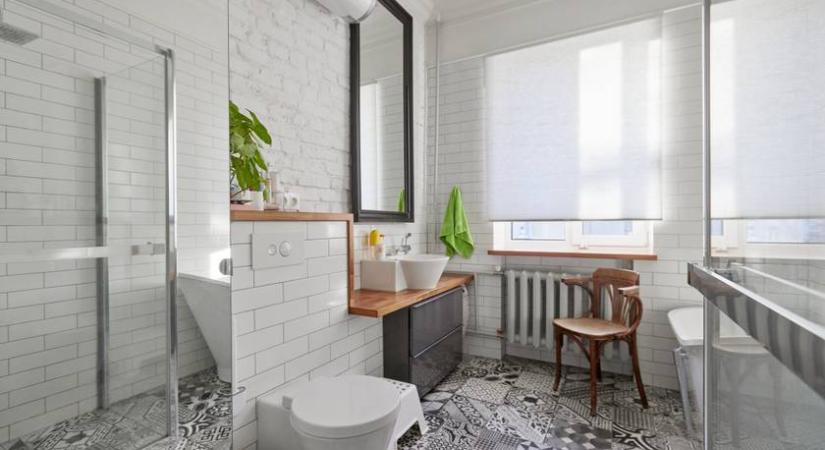 Gyönyörű, modern fürdő lett a régies helyiségből - Inspiráló ötleteket osztott meg a népszerű tervező