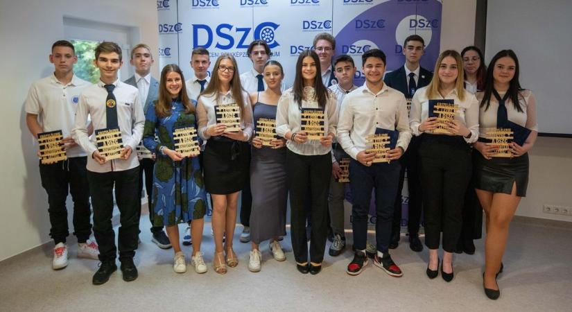 Új diák nagykövetei vannak a Debreceni Szakképzési Centrumnak