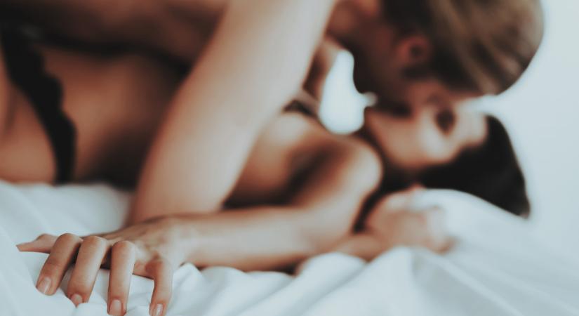 Ez a szexpóz illik a legjobban a testalkatodhoz: maximalizáld az élvezetet, miközben jól is mutatsz