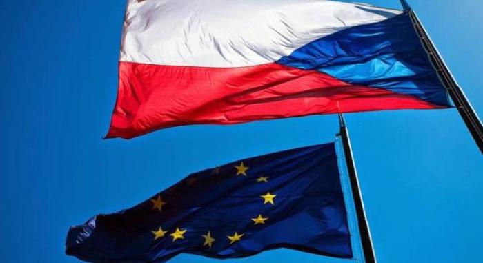 Cseh külügyminiszter: Nem megvalósítható a hadköteles ukrán férfiak visszaküldésének javaslata