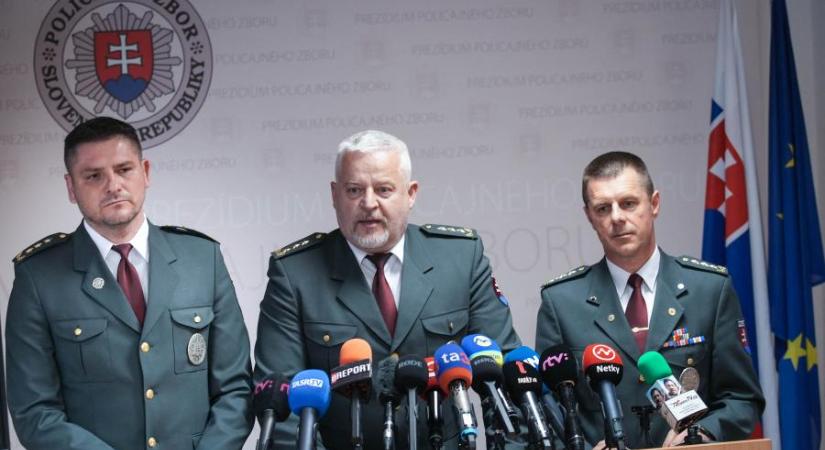 Fokozott biztonsági intézkedéseket rendelt el a szlovák rendőrség, iskolákat és szerkesztőségeket is védenek