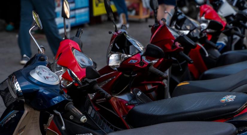 Fiktív motorkerékpár-eladások hátterét göngyölítette fel a NAV
