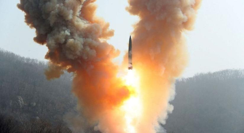 Észak-Korea nem áll le a ballisztikus rakéták tesztelésével