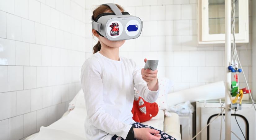 Egy magyar alapítvány virtuális valósággal könnyítene a gyerekek tortúrának számító MR vizsgálatán