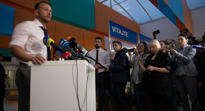Nem mond le a szlovák belügyminiszter, de több belső vizsgálat is folyik a Fico elleni merénylet óta