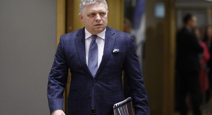 Újra megműtötték a meglőtt szlovák kormányfőt, állapota továbbra is nagyon súlyos